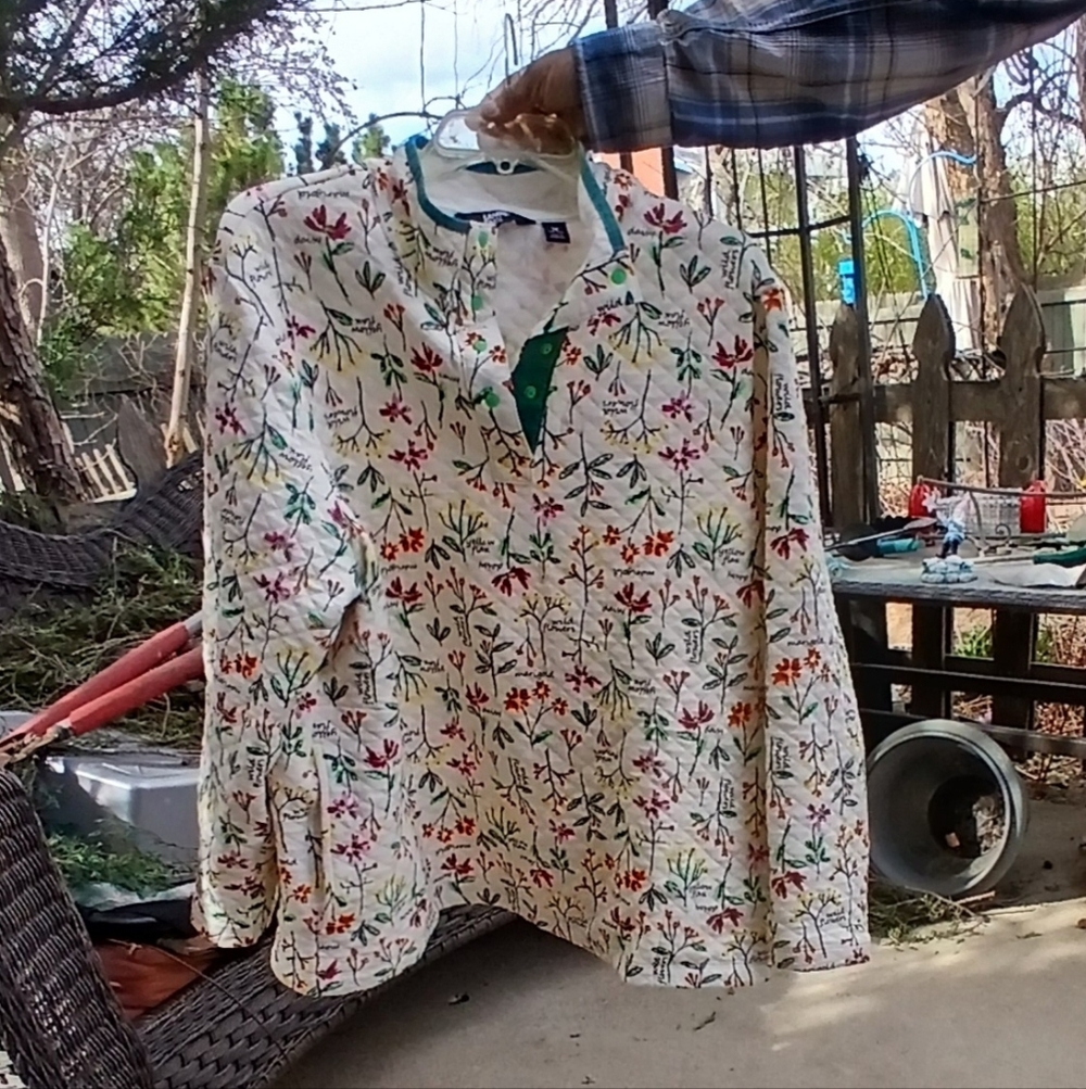 Lands' End Cream Quilted Pullover Top With Wildflowers